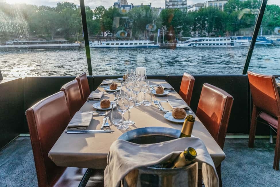Dîner croisière sur la Seine
