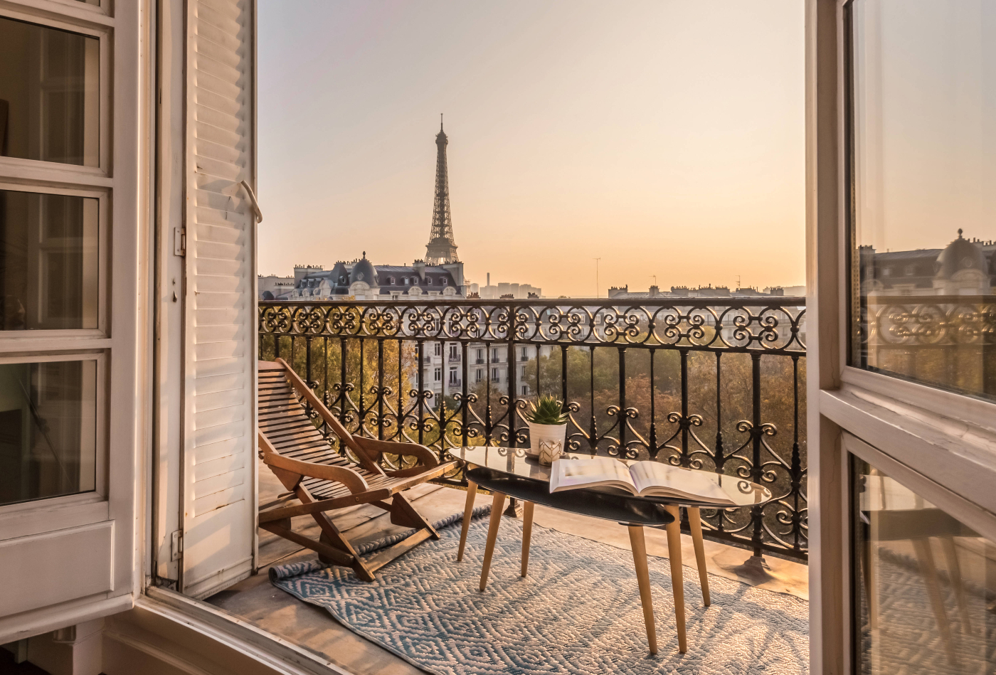 Live The Parisian Life